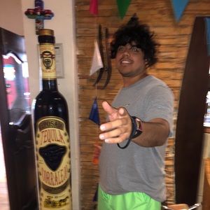 Meet your Posher, Aaron